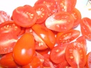 2. Tomaten aufschneiden